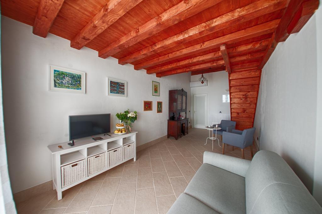Agriturismo Da Gesi Сале-Маразино Экстерьер фото
